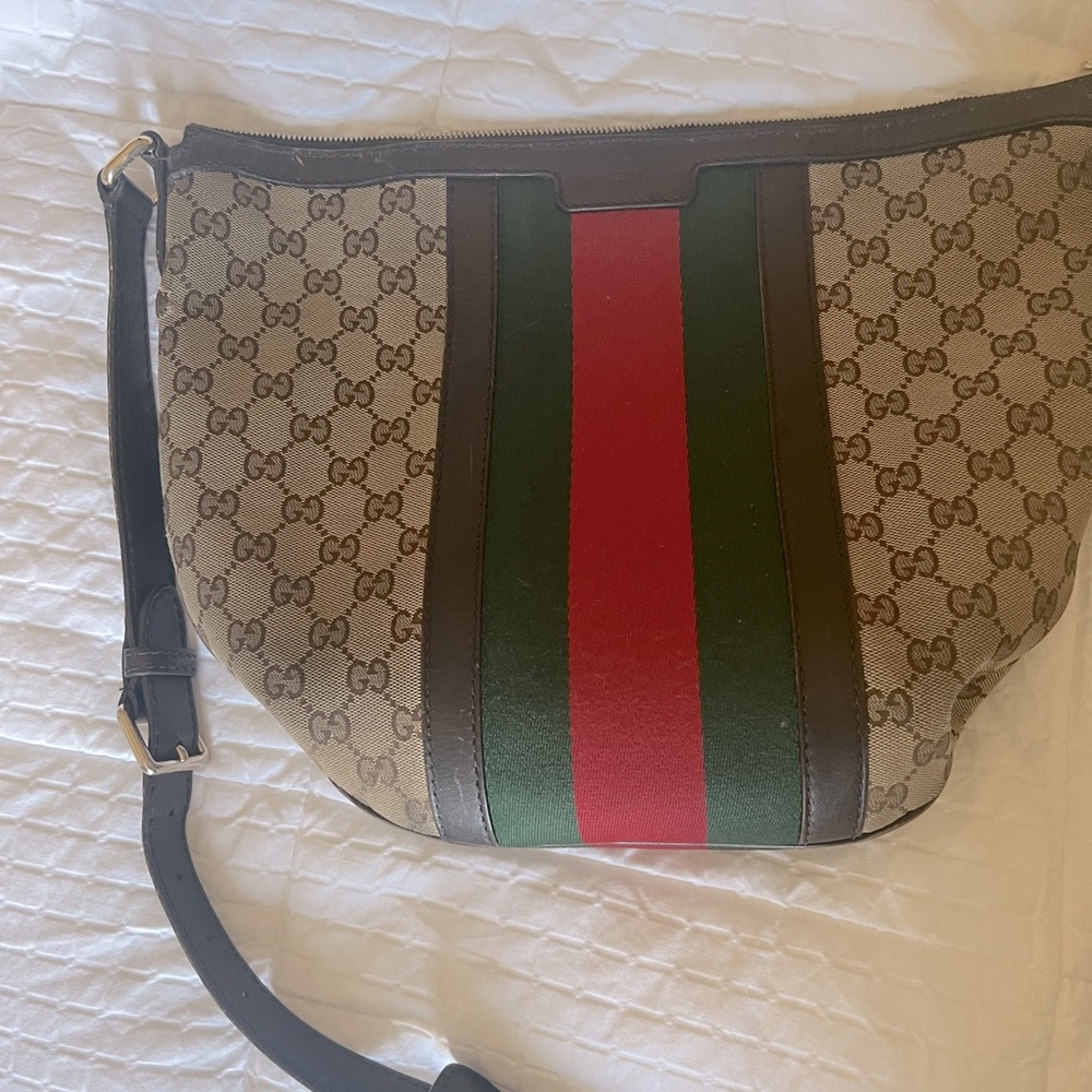 Authentic Gucci crossbody bag
